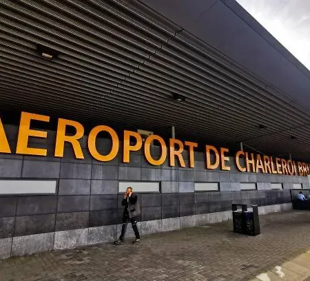 Stayover L12 Bruxelles Airport 公寓 沙勒罗瓦